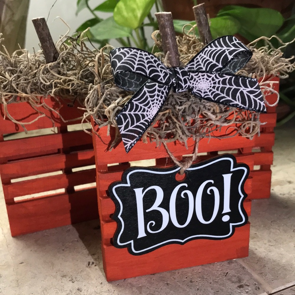 Halloween Handcrafted Wood Pumpkin Pallet “Boo” (Set of 3)
